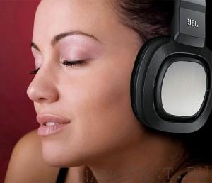 Наушники JBL